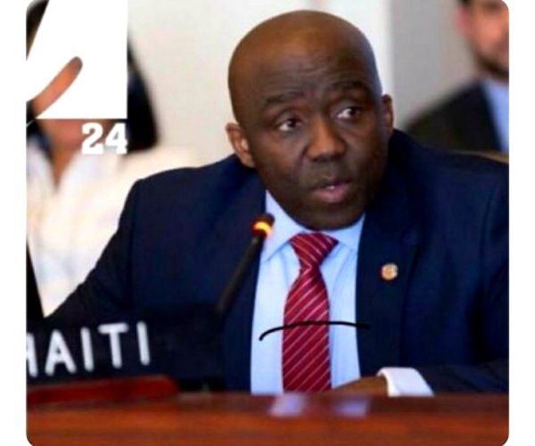 Le représentant permanent d'Haiti auprès de l'OEA, Léon Charles, a démissionné