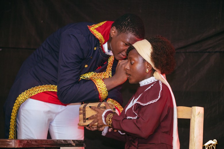 Jean-Jacques Dessalines partage ses pensées avec le général Charlotin Marcadieu à la maison d’Euphémie.