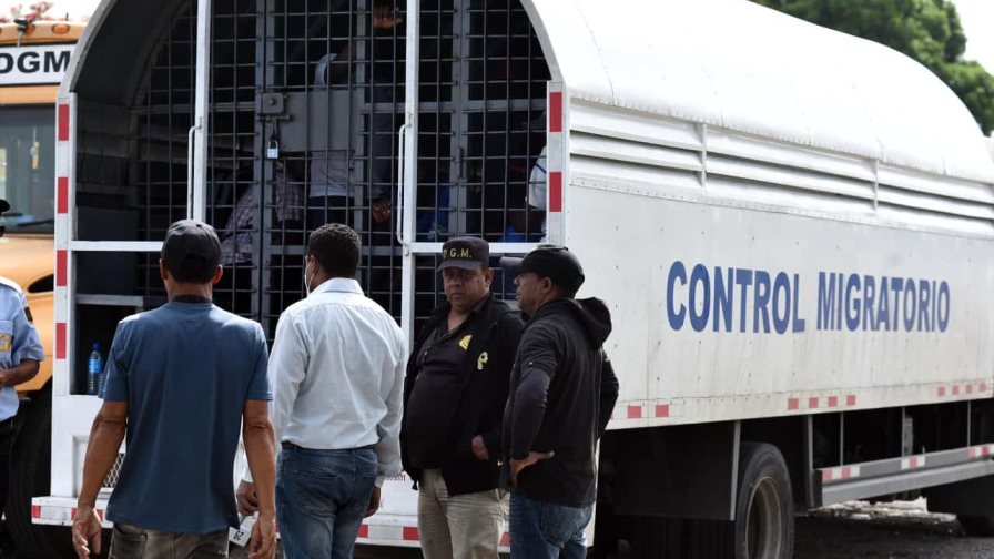 Près de 2 700 Haïtiens arrêtés et expulsés lors d'opérations spéciales en France