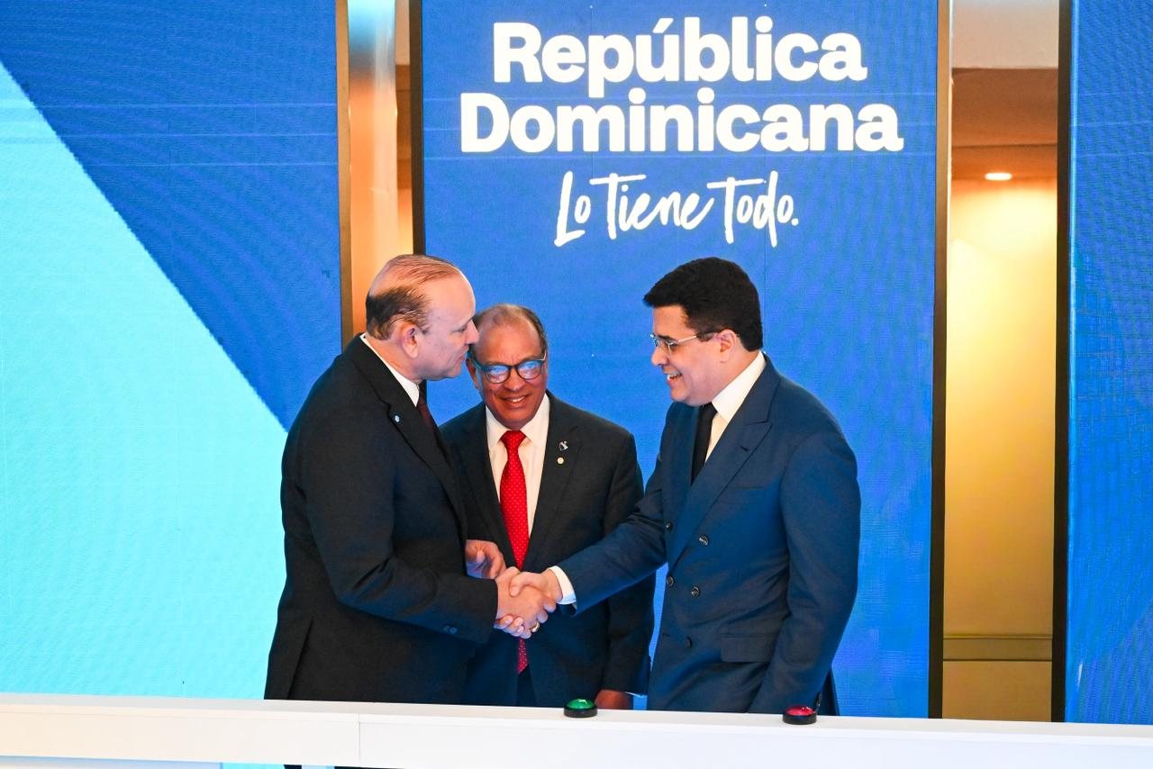 Santiago met en avant son potentiel touristique lors du salon FITUR 2026