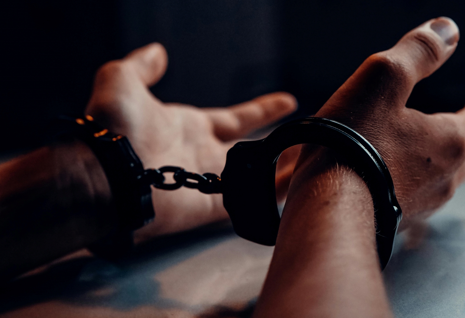 Espagne : un homme dominicain recherché pour meurtre extradé vers la République Dominicaine