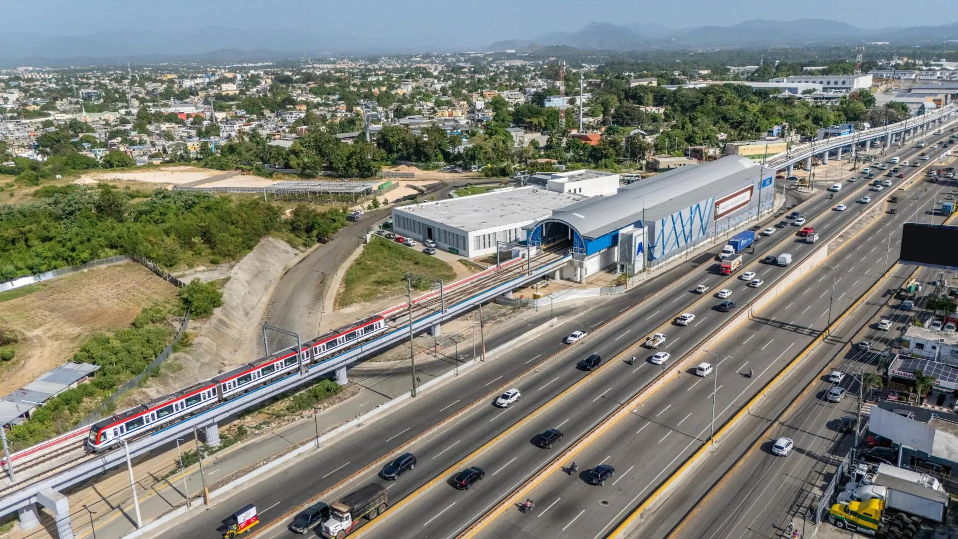 Extension de la ligne 2C du métro de Santo Domingo : la nouvelle étape opérationnelle