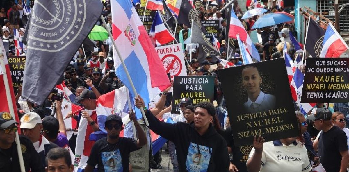 Un adolescent tué provoque des protestations à Los Mina pour l’expulsion des Haïtiens en situation irrégulière