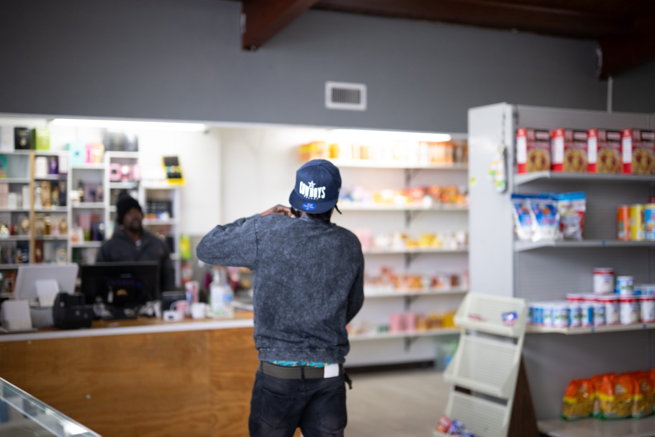 Impact du TPS en attente : pression financière accrue sur les Haitiens de Springfield et ralentissement de leurs activités commerciales