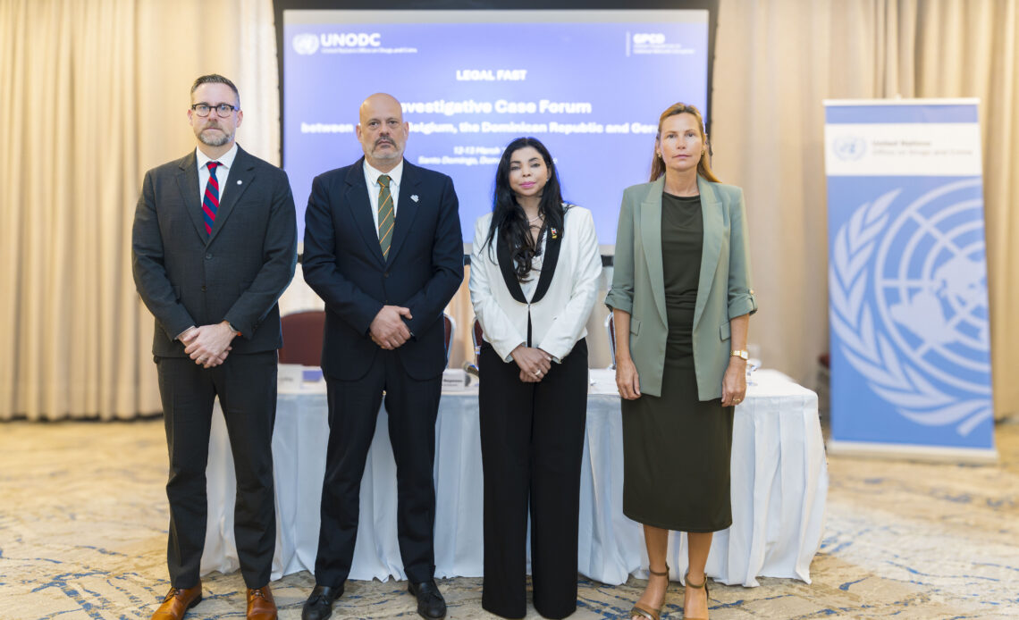 Le procureur général souligne l'importance d'une coopération mondiale pour lutter contre la criminalité liée aux drogues