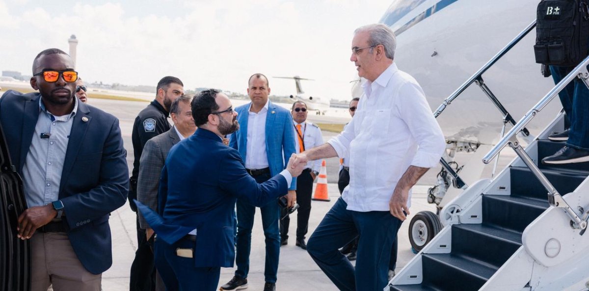 Luis Abinader, Président de la République Dominicaine, à Miami pour le sommet organisé par Donald Trump