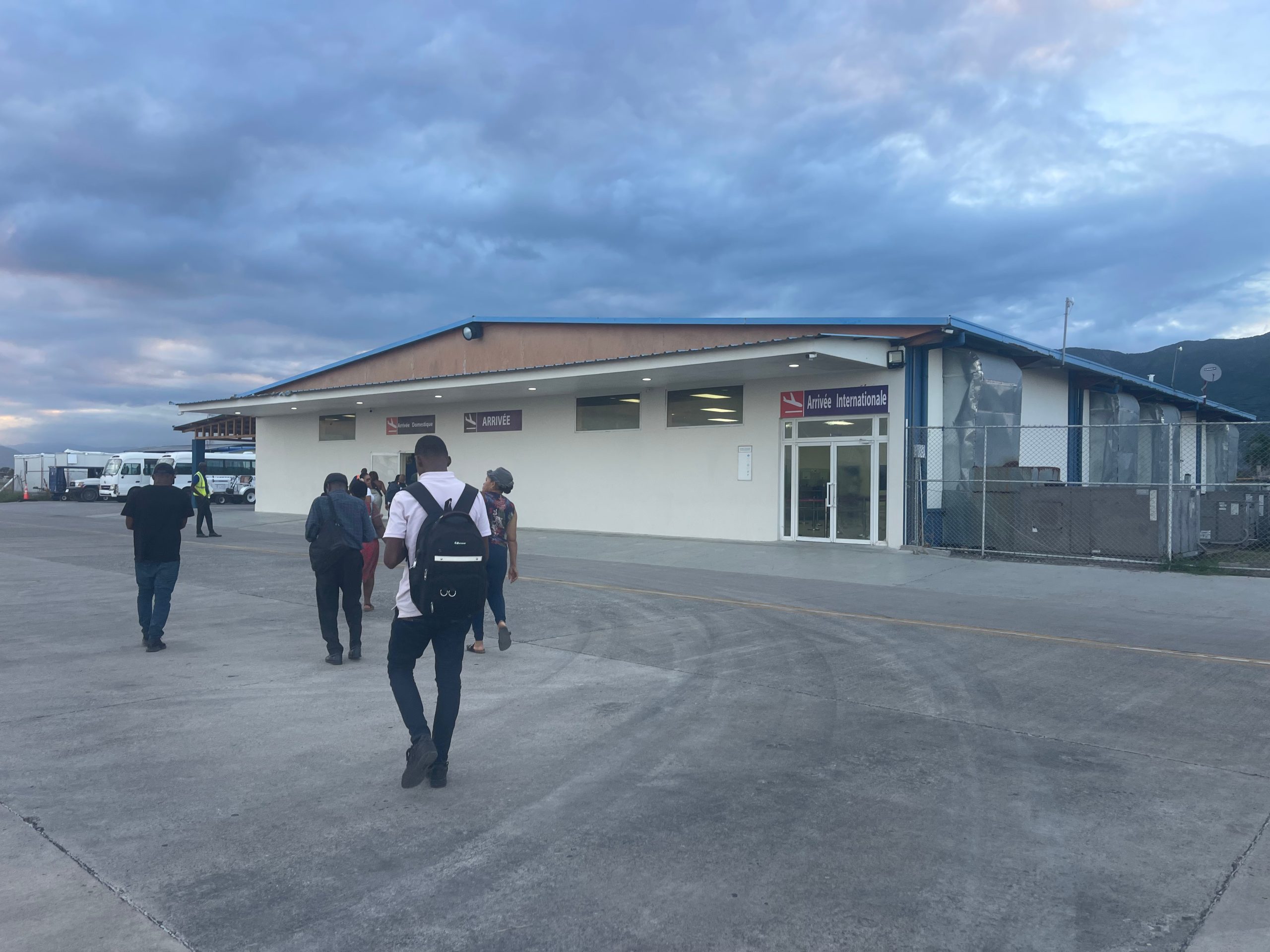 États-Unis vers Haïti : Vols hebdomadaires de rapatriement pour les détenteurs de TPS