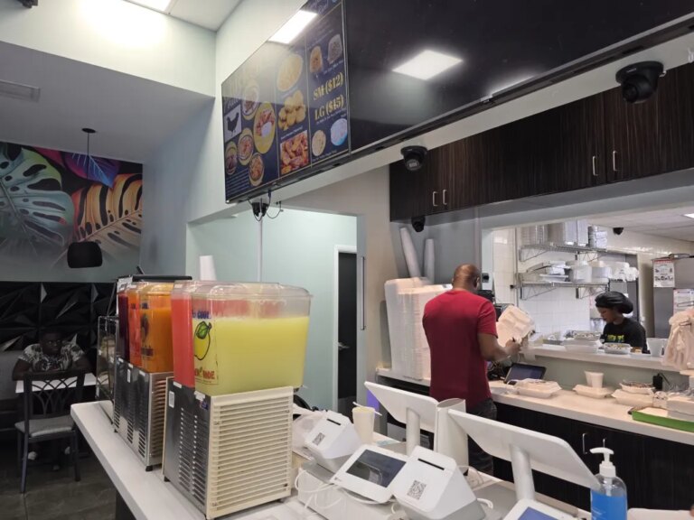 Restaurant emblématique de Boynton Beach : baisse de fréquentation et de chiffres d'affaires après la fin du TPS pour Haïti
