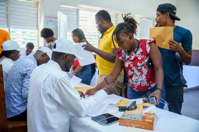 Le gouvernement haïtien annonce une aide de 17 millions de dollars pour soutenir les familles à la rentrée scolaire