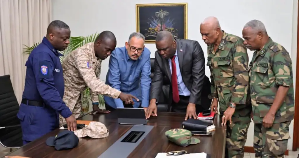 Bukele met en garde les gangs haïtiens face à l’enlèvement de soldats : "Nous pouvons aussi intervenir"