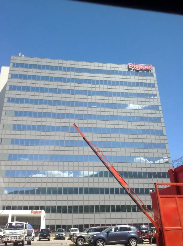 Haïtiens dénoncent Digicel après trois coupures d'Internet en trois semaines
