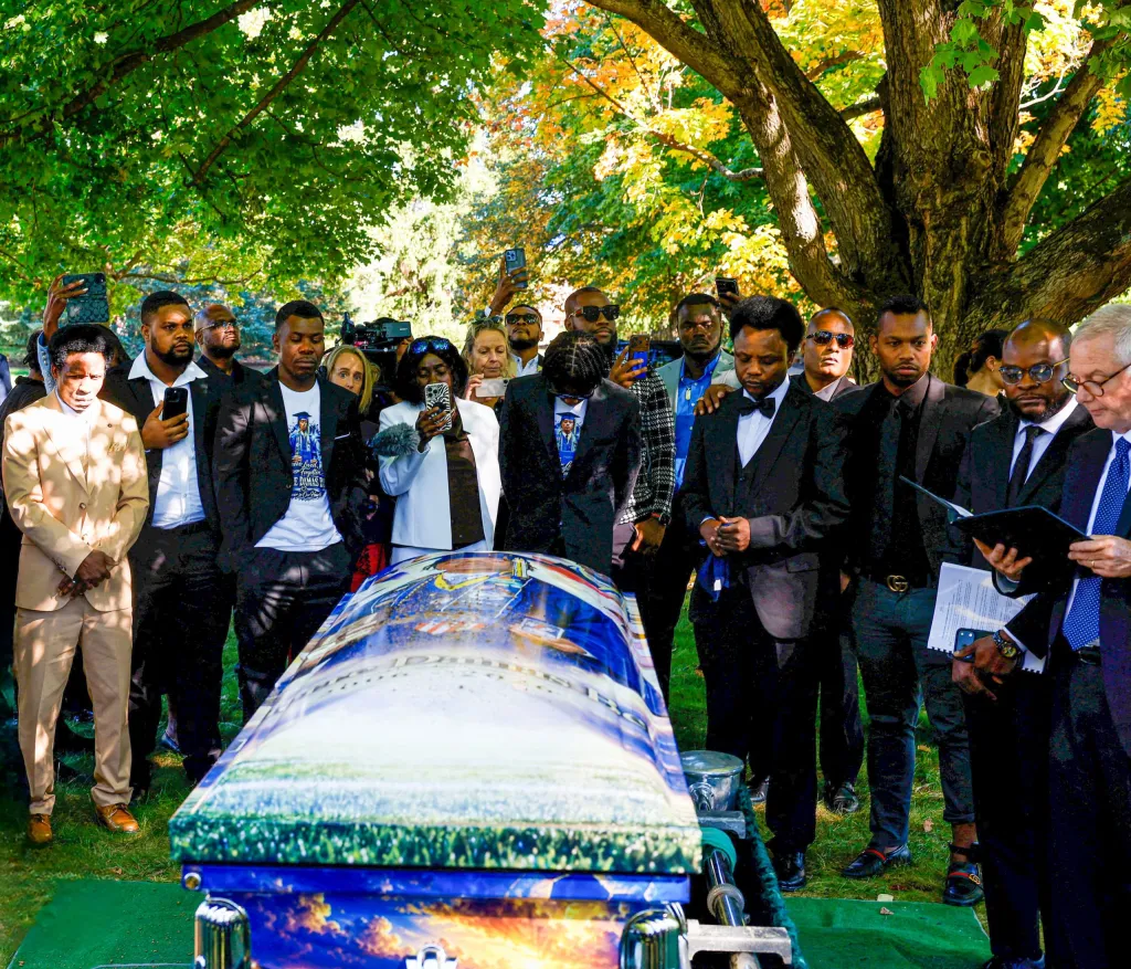 Springfield fait ses adieux à un étudiant haïtien suicidé après la perte du TPS